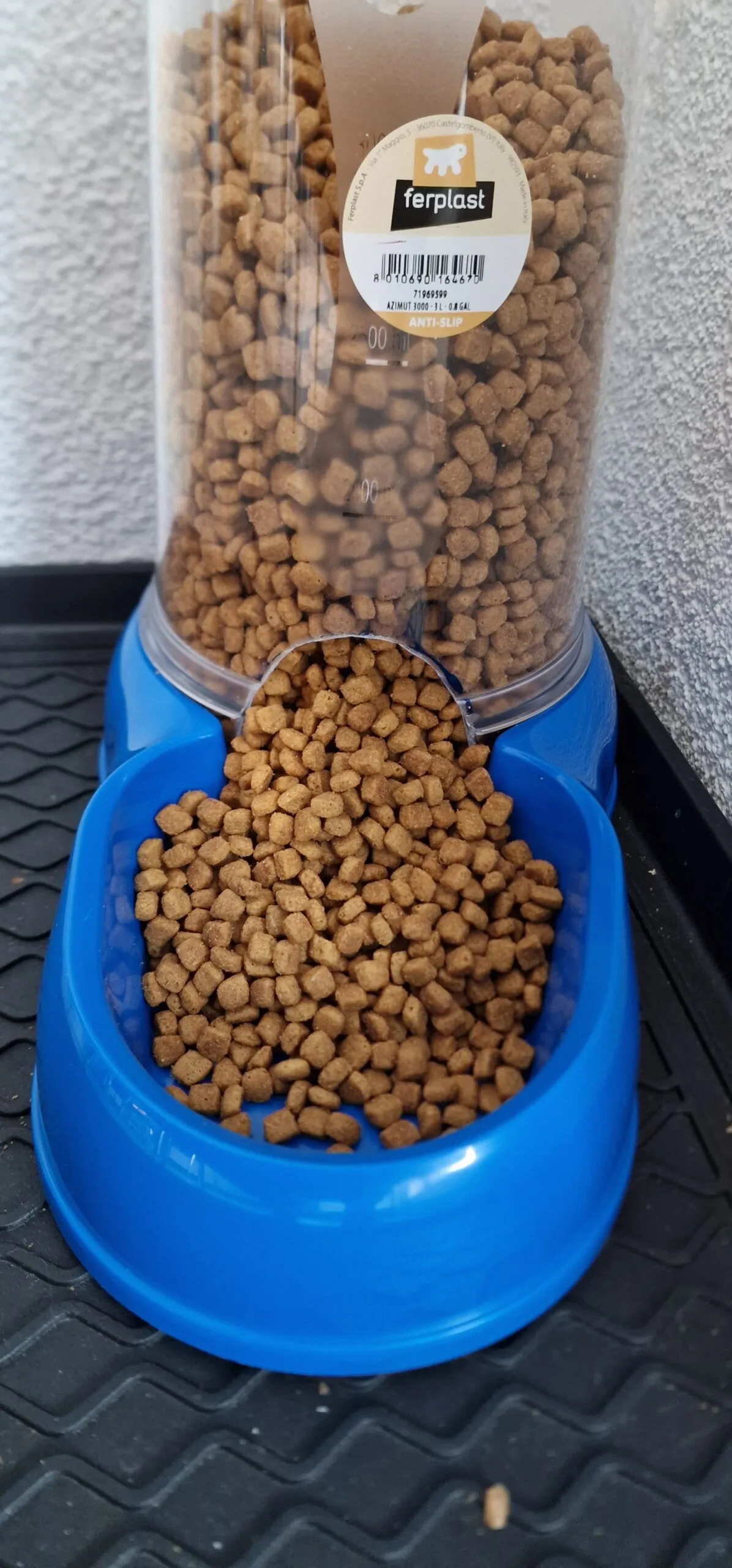 Making a Food Dispenser Usable